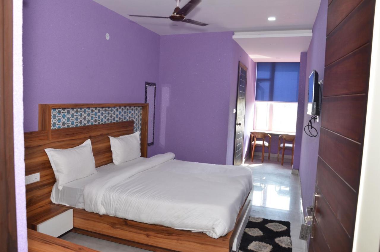 Hotel Blue Bell Raiwala Exterior foto